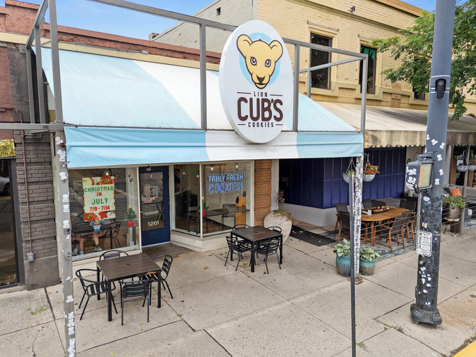 Food & Drinks, Classic Charm on Ashland For 8, Franklin