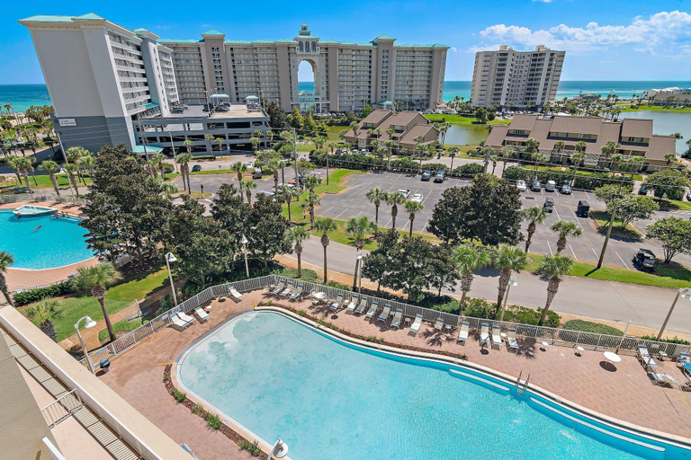 Exterior & Views 2, Ariel Dunes II 703, Walton