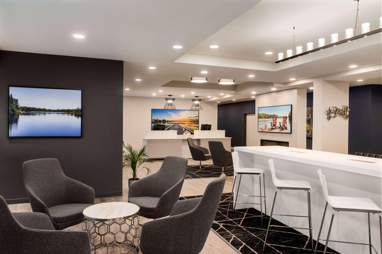 Public Area 2, Microtel Inn & Suites By Wyndham Boisbriand, Thérèse-De Blainville
