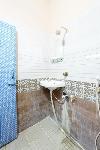 Bathroom 3, Royal Park, Vellore