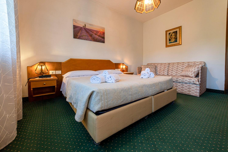 Bedroom 2, Hotel Ristorante Sagittario, Belluno
