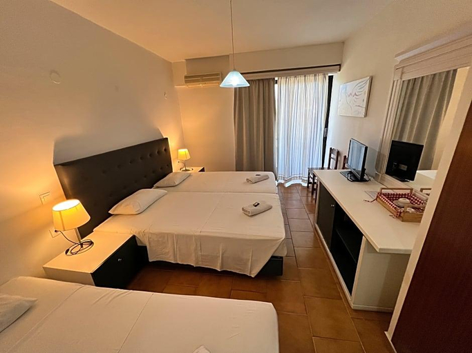 Bedroom 3, Golden Days Aparthotel, South Aegean