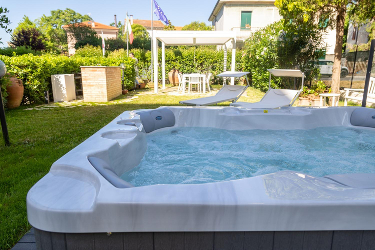 Sport & Beauty, La Locomotiva Rooms, Ancona