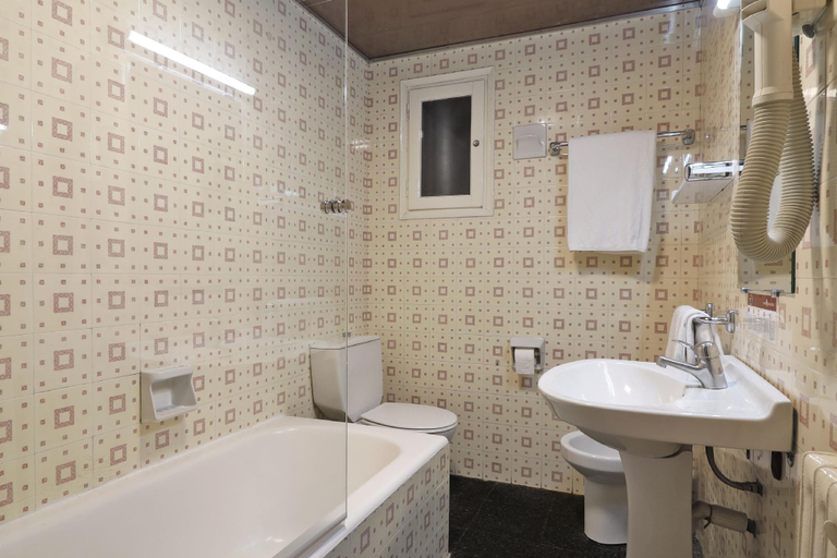Bathroom 4, Hotel Blu Aran, Lleida
