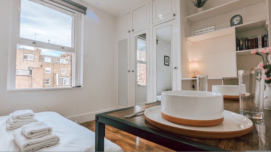 Room 2, The Gloucester Studio in Paddington, London
