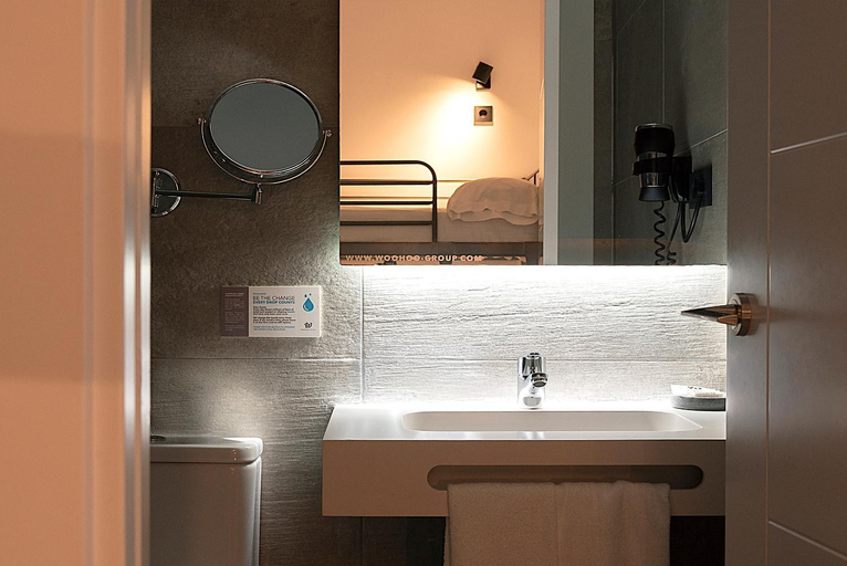 Bathroom 4, Woohoo Rooms Chueca, Madrid