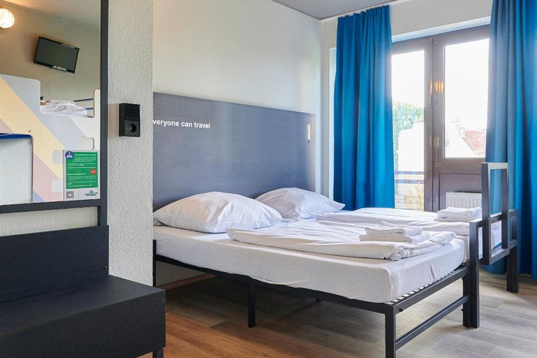 Bedroom 2, a&o Hamburg Reeperbahn, Hamburg