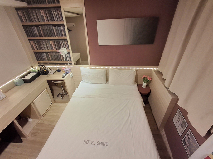 Bedroom 5, Shine Hotel, Gangbuk