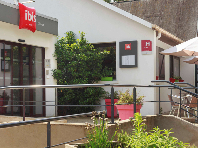 Exterior & Views 1, ibis Dieppe Val Druel, Seine-Maritime