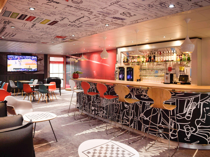 Food & Drinks 5, ibis Lyon Gerland Rue Mérieux, Rhône