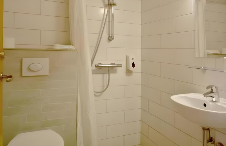 Bathroom 4, Hotel Breiddalsvik, Breiðdalshreppur