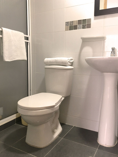 Bathroom 3, Riviera Plaza, Bucaramanga