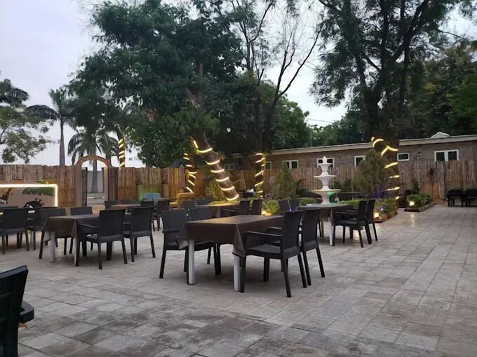 Food & Drinks 4, Exclusive Hotel and Suites by K, Fagge