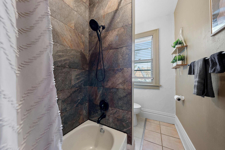 Bathroom 3, Merion Village Residences 1164.5, Franklin