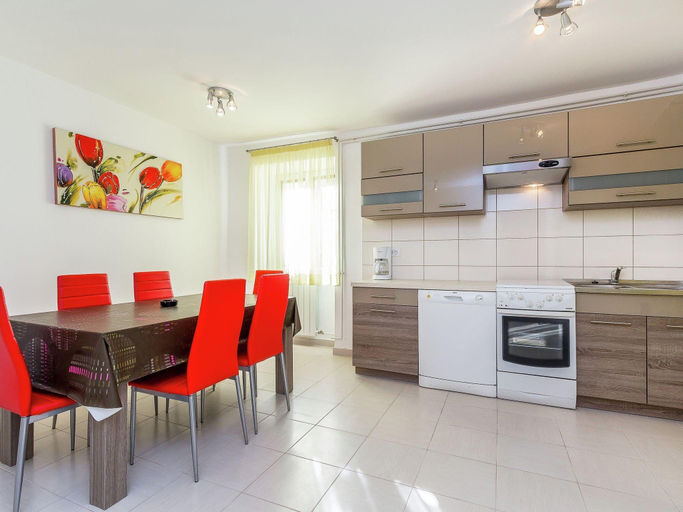 Others 4, Apartment in Pomer near the Beach, Medulin