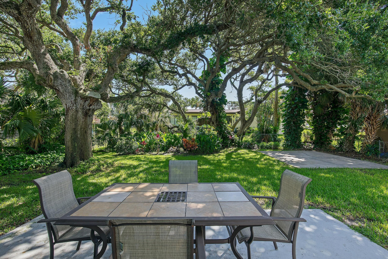 Others 1, Pelican's Cove, Volusia