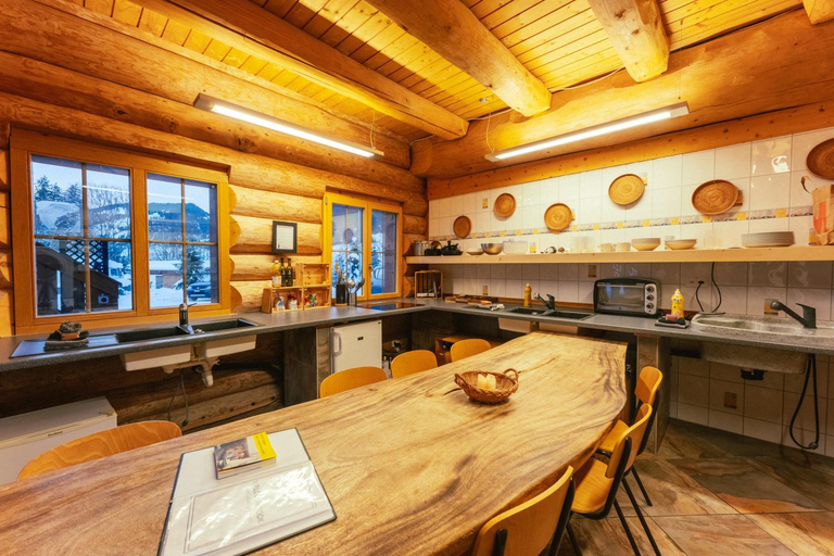 Food & Drinks, Standard 4 - Private Bathroom - Heiti Lodge, Saanen