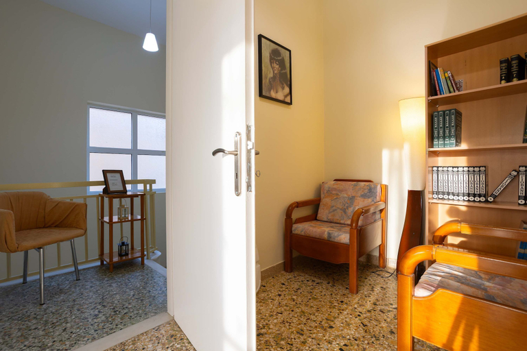 Room 4, Valira Stathmos Home - Rustic Charm Cottage W Garden, Peloponnese