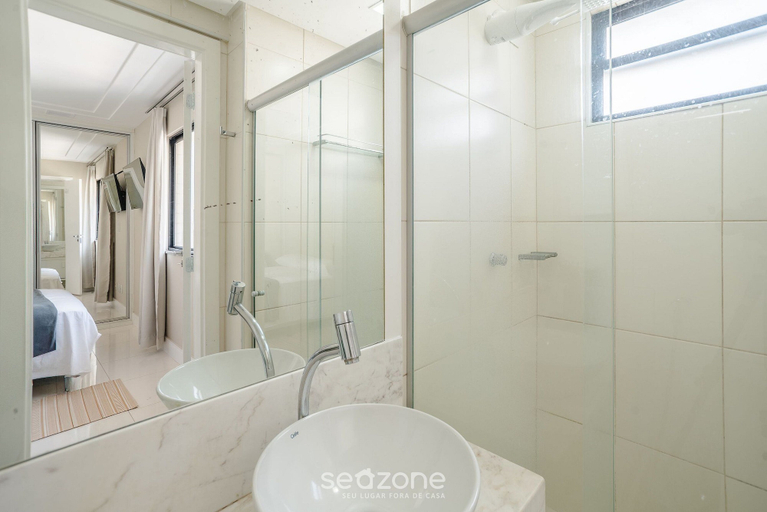 Bathroom, Apartment With Barbecue in Pituba Eas0102, Salvador
