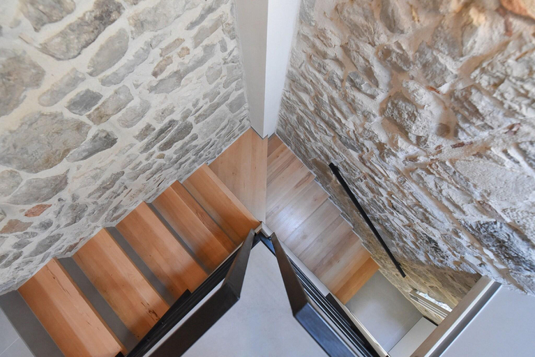Public Area 3, Pylon Rooms, Split