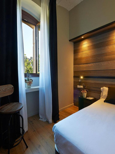 Others 4, Hotel Parada Puigcerda, Girona