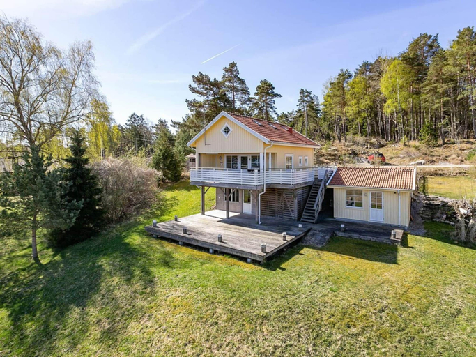 Exterior 2, 4 Star Holiday Home in Stromstad, Strömstad