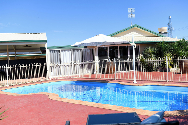 Sport & Beauty 5, Mundubbera Motel, Mundubbera
