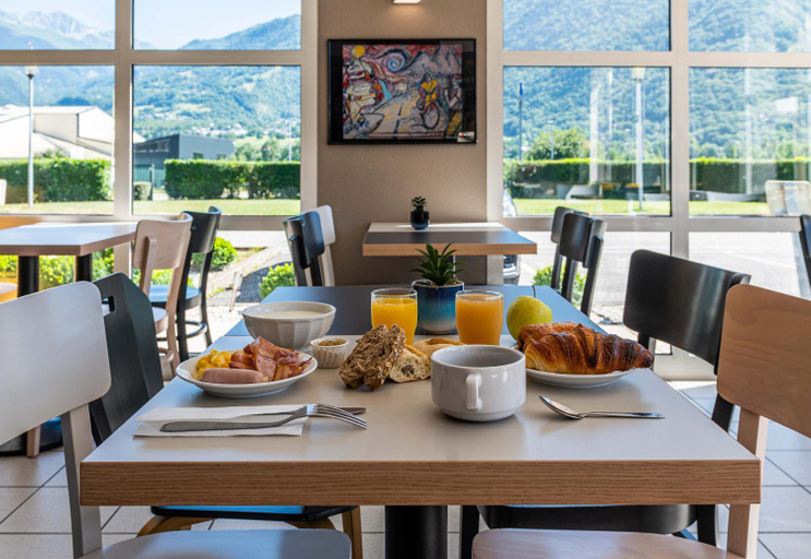 Food & Drinks 5, B&B HOTEL Saint Jean de Maurienne, Savoie