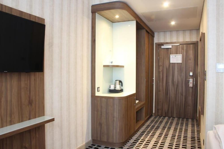Bathroom 3, Grand City Wroclaw, Środa Śląska