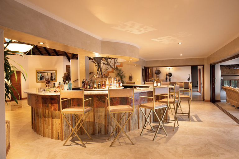 Food & Drinks, Kingfisher Villa, Waterberg