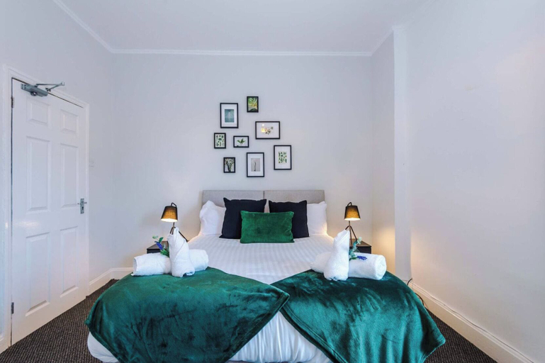 Bedroom 2, 44 Rockhouse, Sefton