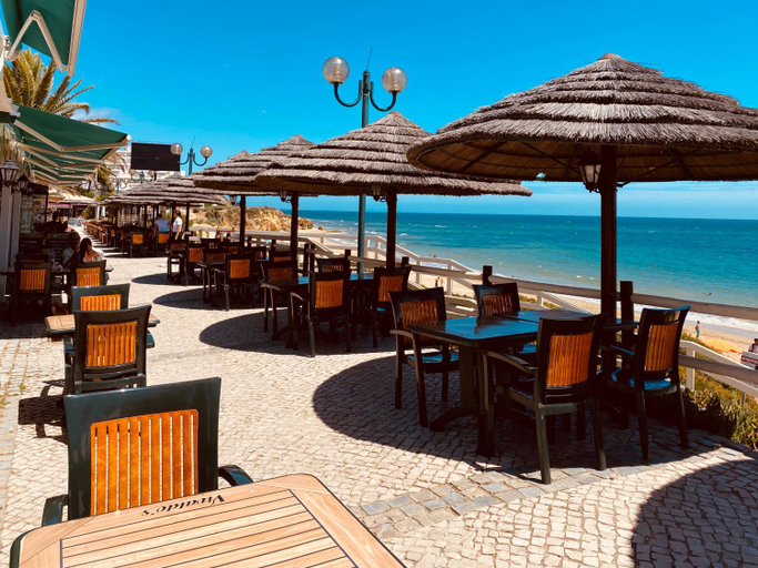 Food & Drinks 5, Borda d'Água, Praia da Oura, Albufeira