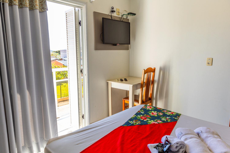 Others 5, Teuthos Hotel, Teutônia