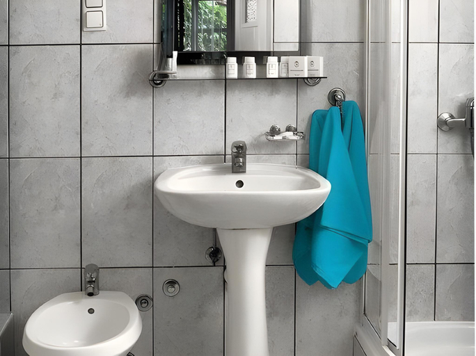 Bathroom 4, Nobilton Hotel, Kraków City