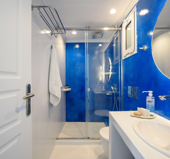 Bathroom 5, Villa Renos, South Aegean