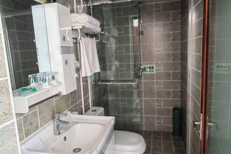 Bathroom 3, Great Wall Yijing Homestay (Mutianyu Great Wall Branch), Beijing