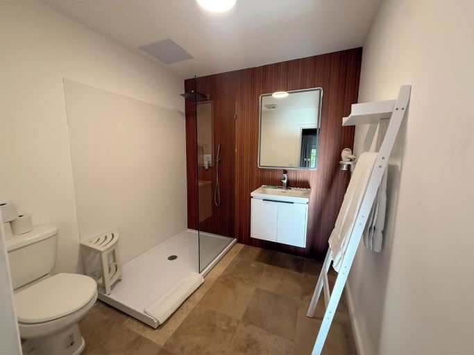 Bathroom 3, Henry Morgan Resort - All Inclusive, Roatán