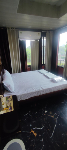 Bedroom 2, Sukh Sagar Hotel, Jaipur