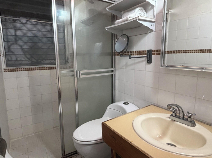 Bathroom 4, Hostel Posada 1914, Panamá