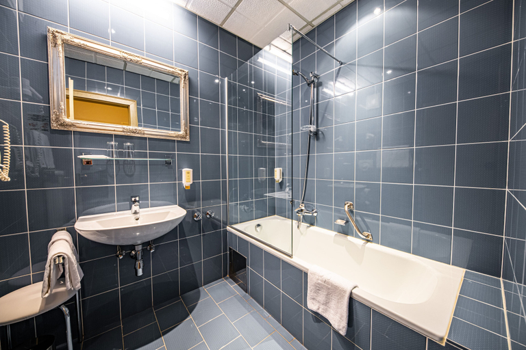 Bathroom 3, Motel Zeltweg - Self-Check-in, Murtal