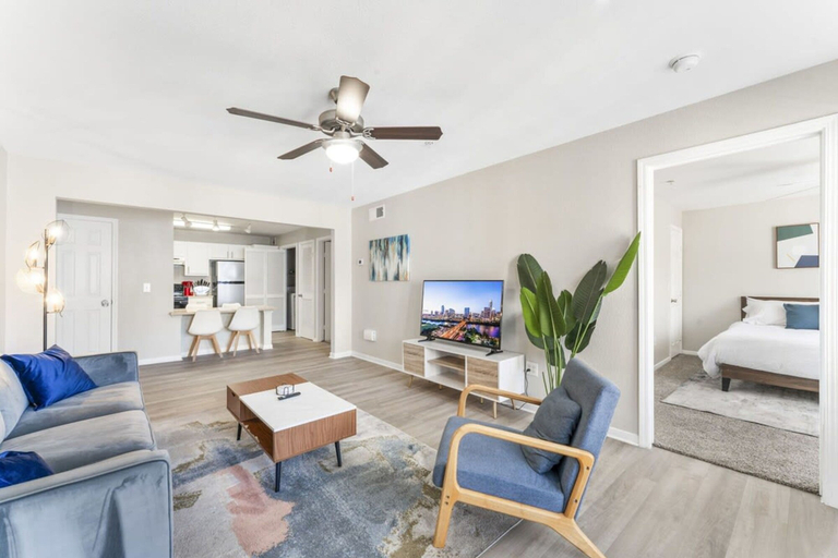 Room 3, Ideal 2BR King Suite Close to UT Moody Center, Travis