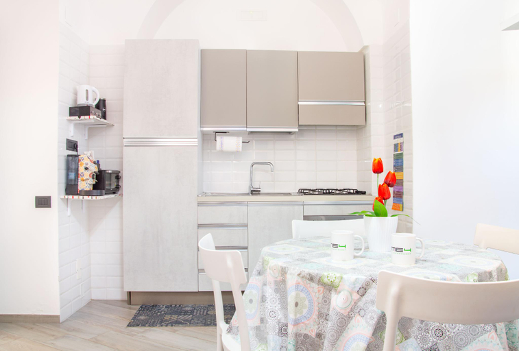 Others 4, Home4Apartment salerno center, private patio, Salerno