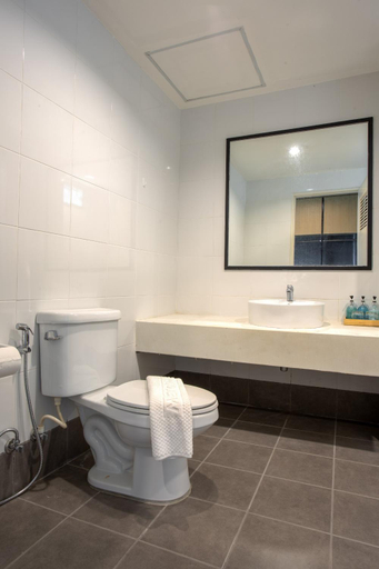 Bathroom 5, Get Zleep Premium Budget Hotel, Muang Chiang Mai