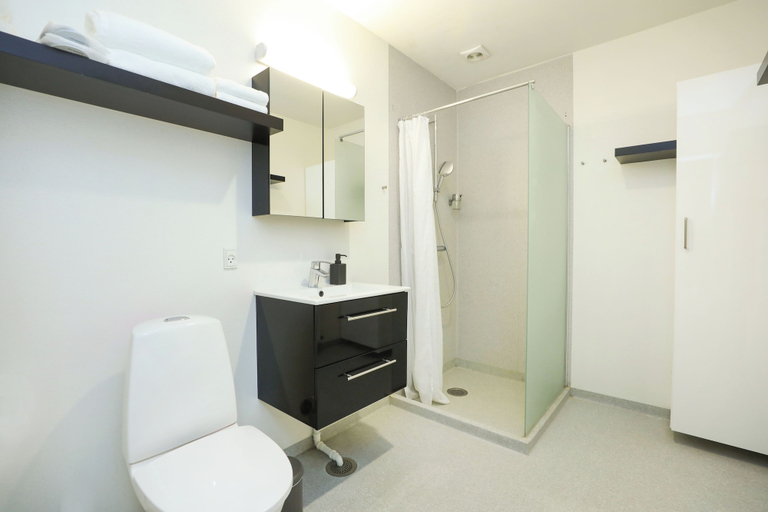 Bathroom 4, Hotel Lillevang, Slagelse