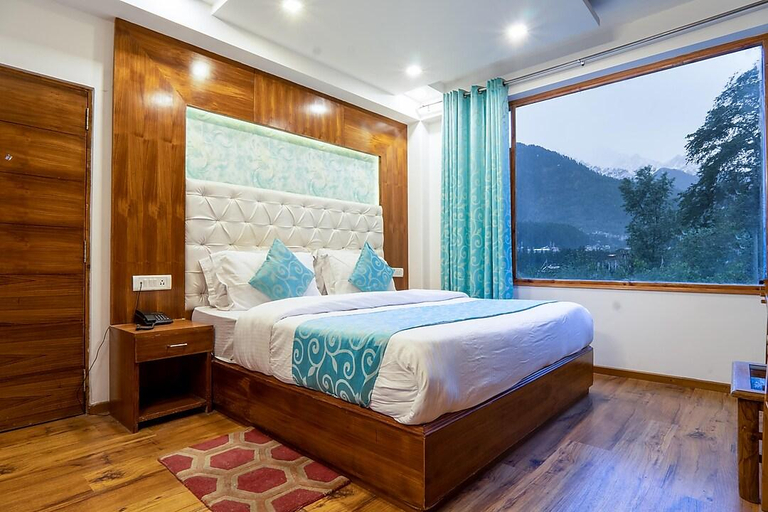 Bedroom 2, Pristine Inn Manali, Kullu