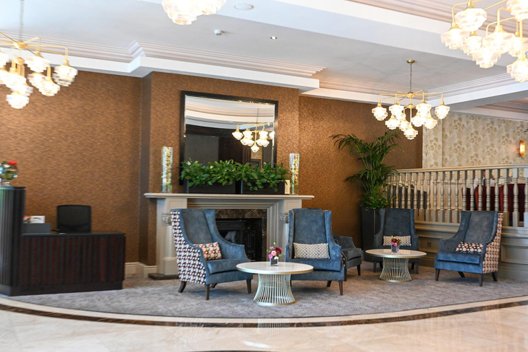 Public Area 4, The Kingsley