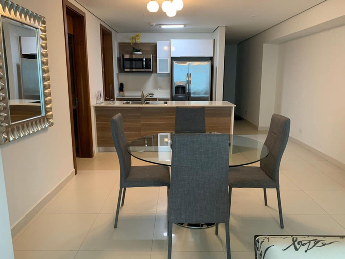 Room 3, Garden Cafe I Spacious 1 Bed Apt With Park View, Panamá