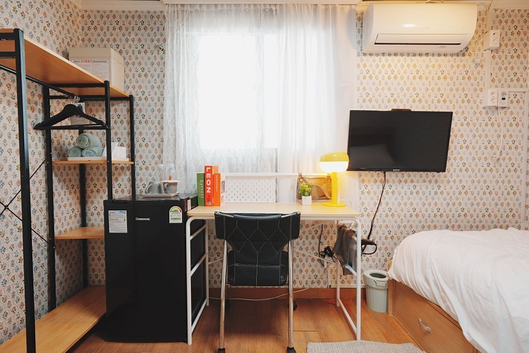 Bedroom 5, LETO HOUSE, Jung