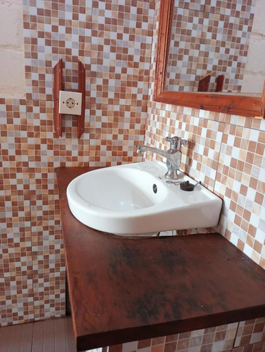 Bathroom 5, Nest Guesthouse Tetebatu, Lombok