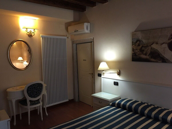Bedroom 3, Venice Resorts Guest House, Venezia